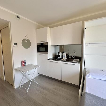 Aparthotel Riviera Nice Cote D'Azur - Old Town - Studio Ac - Sea View - 50M Promenade Des Anglais- La Maison Linda 外观 照片